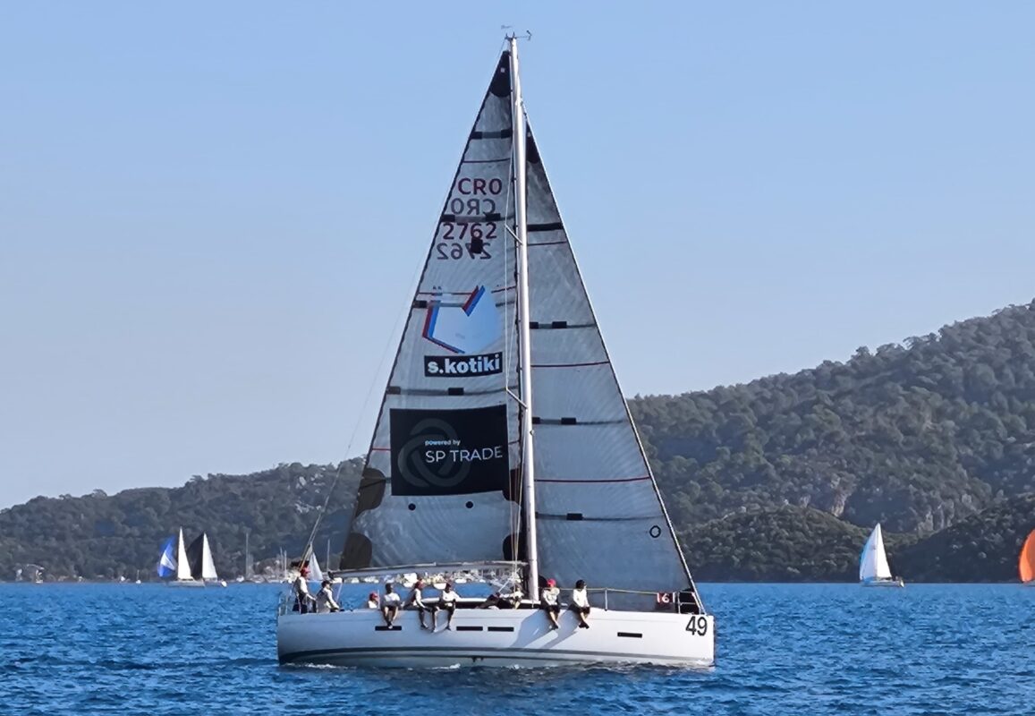 Ivana — Salona 380